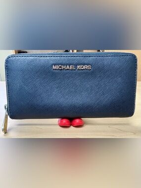 Michael Kors Black Saffiano Zip Around Wallet with Gold Logo